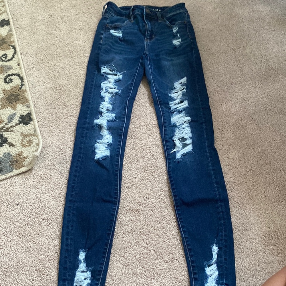 American Eagle dark wash skinny jeans